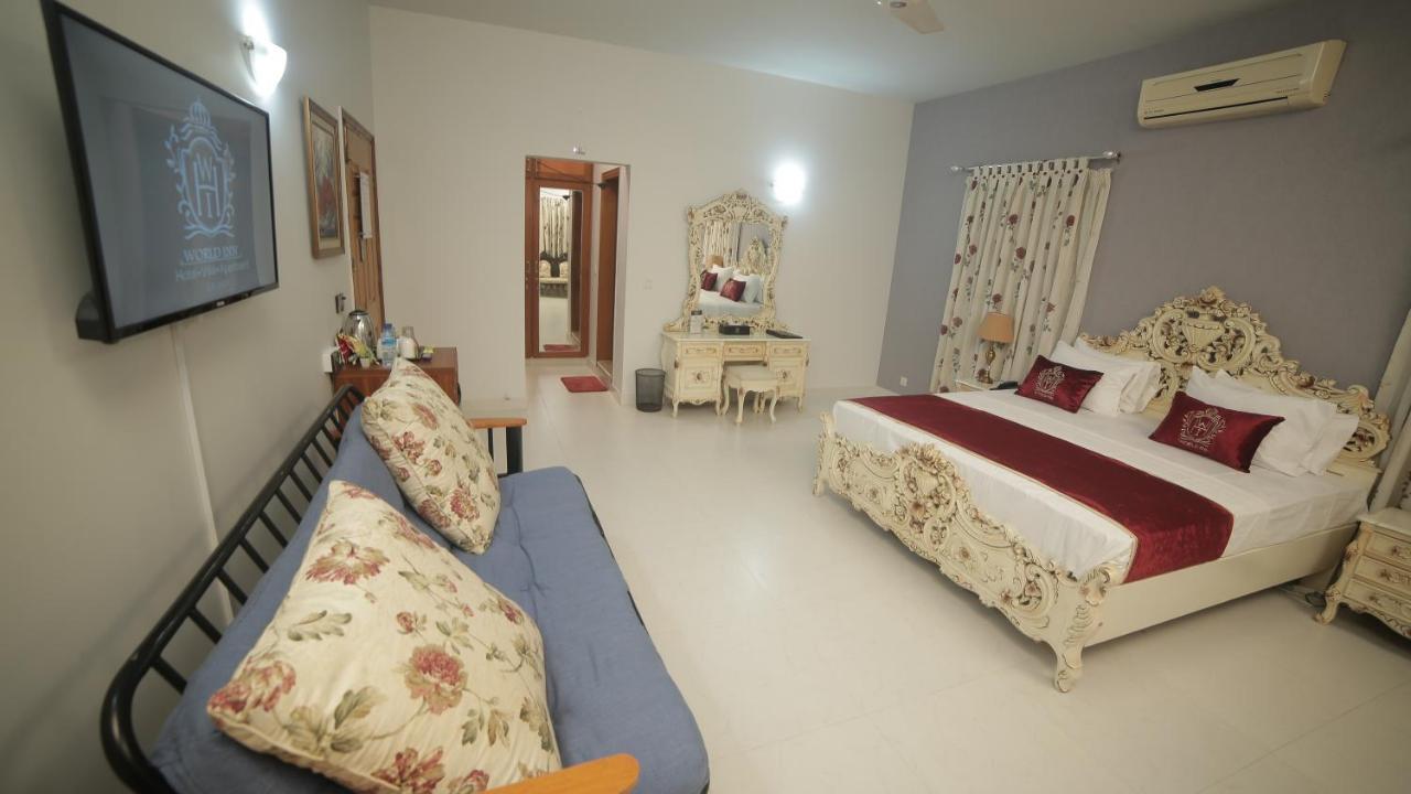 Four Squares Karachi Bed & Breakfast Dış mekan fotoğraf
